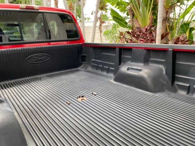 2001 Red /Medium Graphite Ford Super Duty F-250 7.3 TURBO DIESEL XL 1 OWNER (3FTNX20F31M) with an 7.3L DI V8 Turbo-Diesel Power Stroke Engine engine, Automatic transmission, located at 4701 North Dixie Hwy, Pompano Beach, FL, 33064, (954) 422-2889, 26.240938, -80.123474 - OUR WEBPAGE FLORIDACARS1.COM HAS OVER 100 PHOTOS AND FREE CARFAX LINK 2001 Ford F-250 Super Duty Lariat 1 OWNER 4 Door Extended Cab Pickup 7.3L V8 F Diesel Rear Wheel Drive Features ABS Brakes Air Conditioning Alloy Wheels AM/FM Stereo Automatic Transmission CD Audio Cruise Control Cloth Seats Overh- Photo#93