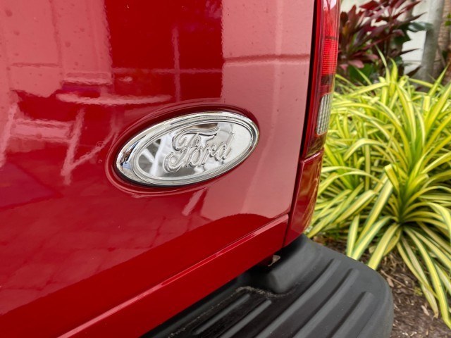 2001 Red /Medium Graphite Ford Super Duty F-250 7.3 TURBO DIESEL XL 1 OWNER (3FTNX20F31M) with an 7.3L DI V8 Turbo-Diesel Power Stroke Engine engine, Automatic transmission, located at 4701 North Dixie Hwy, Pompano Beach, FL, 33064, (954) 422-2889, 26.240938, -80.123474 - OUR WEBPAGE FLORIDACARS1.COM HAS OVER 100 PHOTOS AND FREE CARFAX LINK 2001 Ford F-250 Super Duty Lariat 1 OWNER 4 Door Extended Cab Pickup 7.3L V8 F Diesel Rear Wheel Drive Features ABS Brakes Air Conditioning Alloy Wheels AM/FM Stereo Automatic Transmission CD Audio Cruise Control Cloth Seats Overh- Photo#98