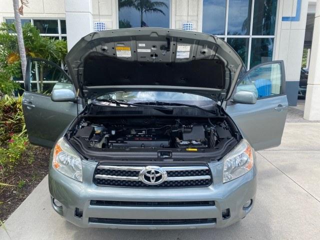 2006 Light Green Metallic /Ash Toyota RAV4 4X4Limited LOW MILES 67,531 (JTMBD31V766) with an 2.4L DOHC SFI 16-Valve VVT-i 4-Cyl Engine engine, Automatic transmission, located at 4701 North Dixie Hwy, Pompano Beach, FL, 33064, (954) 422-2889, 26.240938, -80.123474 - OUR WEBPAGE FLORIDACARS1.COM HAS OVER 100 PHOTOS AND FREE CARFAX LINK 2006 Toyota Rav4 Limited 4WD/AWD 4 Door Wagon/Sport Utility 2.4L I4 F DOHC 16V Gasoline 23 MPG All Wheel Drive Features 4WD/AWD ABS Brakes Air Conditioning Alloy Wheels AM/FM Stereo Automatic Transmission CD Audio Cloth Seats Crui- Photo#17