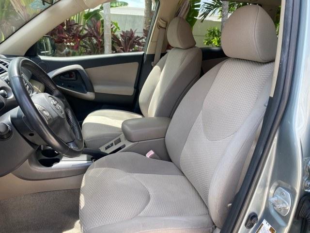 2006 Light Green Metallic /Ash Toyota RAV4 4X4Limited LOW MILES 67,531 (JTMBD31V766) with an 2.4L DOHC SFI 16-Valve VVT-i 4-Cyl Engine engine, Automatic transmission, located at 4701 North Dixie Hwy, Pompano Beach, FL, 33064, (954) 422-2889, 26.240938, -80.123474 - OUR WEBPAGE FLORIDACARS1.COM HAS OVER 100 PHOTOS AND FREE CARFAX LINK 2006 Toyota Rav4 Limited 4WD/AWD 4 Door Wagon/Sport Utility 2.4L I4 F DOHC 16V Gasoline 23 MPG All Wheel Drive Features 4WD/AWD ABS Brakes Air Conditioning Alloy Wheels AM/FM Stereo Automatic Transmission CD Audio Cloth Seats Crui- Photo#43