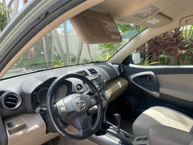 2006 Light Green Metallic /Ash Toyota RAV4 4X4Limited LOW MILES 67,531 (JTMBD31V766) with an 2.4L DOHC SFI 16-Valve VVT-i 4-Cyl Engine engine, Automatic transmission, located at 4701 North Dixie Hwy, Pompano Beach, FL, 33064, (954) 422-2889, 26.240938, -80.123474 - OUR WEBPAGE FLORIDACARS1.COM HAS OVER 100 PHOTOS AND FREE CARFAX LINK 2006 Toyota Rav4 Limited 4WD/AWD 4 Door Wagon/Sport Utility 2.4L I4 F DOHC 16V Gasoline 23 MPG All Wheel Drive Features 4WD/AWD ABS Brakes Air Conditioning Alloy Wheels AM/FM Stereo Automatic Transmission CD Audio Cloth Seats Crui- Photo#50
