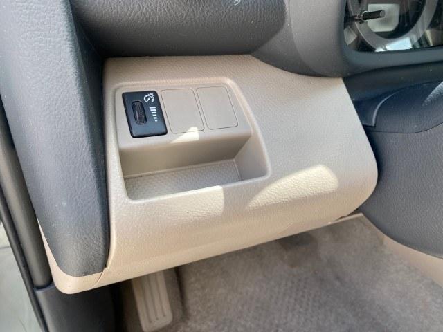 2006 Light Green Metallic /Ash Toyota RAV4 4X4Limited LOW MILES 67,531 (JTMBD31V766) with an 2.4L DOHC SFI 16-Valve VVT-i 4-Cyl Engine engine, Automatic transmission, located at 4701 North Dixie Hwy, Pompano Beach, FL, 33064, (954) 422-2889, 26.240938, -80.123474 - OUR WEBPAGE FLORIDACARS1.COM HAS OVER 100 PHOTOS AND FREE CARFAX LINK 2006 Toyota Rav4 Limited 4WD/AWD 4 Door Wagon/Sport Utility 2.4L I4 F DOHC 16V Gasoline 23 MPG All Wheel Drive Features 4WD/AWD ABS Brakes Air Conditioning Alloy Wheels AM/FM Stereo Automatic Transmission CD Audio Cloth Seats Crui- Photo#57