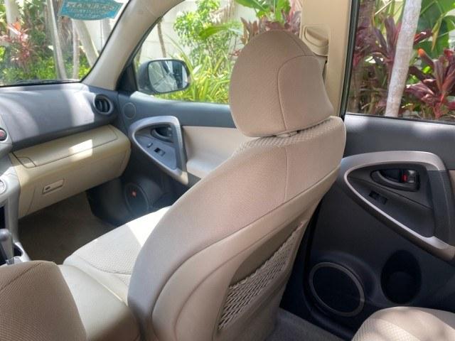 2006 Light Green Metallic /Ash Toyota RAV4 4X4Limited LOW MILES 67,531 (JTMBD31V766) with an 2.4L DOHC SFI 16-Valve VVT-i 4-Cyl Engine engine, Automatic transmission, located at 4701 North Dixie Hwy, Pompano Beach, FL, 33064, (954) 422-2889, 26.240938, -80.123474 - OUR WEBPAGE FLORIDACARS1.COM HAS OVER 100 PHOTOS AND FREE CARFAX LINK 2006 Toyota Rav4 Limited 4WD/AWD 4 Door Wagon/Sport Utility 2.4L I4 F DOHC 16V Gasoline 23 MPG All Wheel Drive Features 4WD/AWD ABS Brakes Air Conditioning Alloy Wheels AM/FM Stereo Automatic Transmission CD Audio Cloth Seats Crui- Photo#86