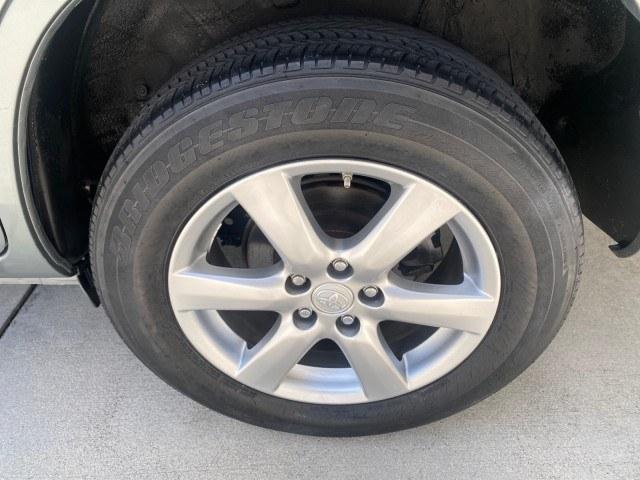 2006 Light Green Metallic /Ash Toyota RAV4 4X4Limited LOW MILES 67,531 (JTMBD31V766) with an 2.4L DOHC SFI 16-Valve VVT-i 4-Cyl Engine engine, Automatic transmission, located at 4701 North Dixie Hwy, Pompano Beach, FL, 33064, (954) 422-2889, 26.240938, -80.123474 - OUR WEBPAGE FLORIDACARS1.COM HAS OVER 100 PHOTOS AND FREE CARFAX LINK 2006 Toyota Rav4 Limited 4WD/AWD 4 Door Wagon/Sport Utility 2.4L I4 F DOHC 16V Gasoline 23 MPG All Wheel Drive Features 4WD/AWD ABS Brakes Air Conditioning Alloy Wheels AM/FM Stereo Automatic Transmission CD Audio Cloth Seats Crui- Photo#88