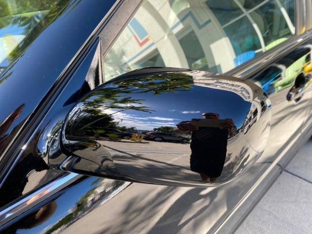2005 Black /Taupe Toyota Camry XLE LOW MILES 76,231 1 OWNER (4T1BF32K25U) with an 3.0L DOHC MPFI Vvti 24-Valve V6 Engine engine, Automatic transmission, located at 4701 North Dixie Hwy, Pompano Beach, FL, 33064, (954) 422-2889, 26.240938, -80.123474 - OUR WEBPAGE FLORIDACARS1.COM HAS OVER 100 PHOTOS AND FREE CARFAX LINK 2005 Toyota Camry XLE V6 1 OWNER Sedan 4 DR 3.0L V6 F DOHC 24V Gasoline 28 MPG Front Wheel Drive Features ABS Brakes Air Conditioning Alloy Wheels AM/FM Stereo Automatic Transmission Cassette Player CD Audio Cruise Control JBL Sou- Photo#40