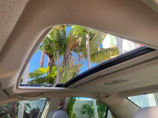 2005 Black /Taupe Toyota Camry XLE LOW MILES 76,231 1 OWNER (4T1BF32K25U) with an 3.0L DOHC MPFI Vvti 24-Valve V6 Engine engine, Automatic transmission, located at 4701 North Dixie Hwy, Pompano Beach, FL, 33064, (954) 422-2889, 26.240938, -80.123474 - OUR WEBPAGE FLORIDACARS1.COM HAS OVER 100 PHOTOS AND FREE CARFAX LINK 2005 Toyota Camry XLE V6 1 OWNER Sedan 4 DR 3.0L V6 F DOHC 24V Gasoline 28 MPG Front Wheel Drive Features ABS Brakes Air Conditioning Alloy Wheels AM/FM Stereo Automatic Transmission Cassette Player CD Audio Cruise Control JBL Sou- Photo#74
