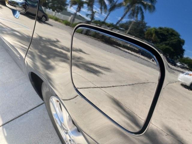 2005 Black /Taupe Toyota Camry XLE LOW MILES 76,231 1 OWNER (4T1BF32K25U) with an 3.0L DOHC MPFI Vvti 24-Valve V6 Engine engine, Automatic transmission, located at 4701 North Dixie Hwy, Pompano Beach, FL, 33064, (954) 422-2889, 26.240938, -80.123474 - OUR WEBPAGE FLORIDACARS1.COM HAS OVER 100 PHOTOS AND FREE CARFAX LINK 2005 Toyota Camry XLE V6 1 OWNER Sedan 4 DR 3.0L V6 F DOHC 24V Gasoline 28 MPG Front Wheel Drive Features ABS Brakes Air Conditioning Alloy Wheels AM/FM Stereo Automatic Transmission Cassette Player CD Audio Cruise Control JBL Sou- Photo#95