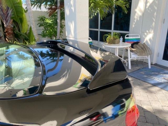 2005 Black /Taupe Toyota Camry XLE LOW MILES 76,231 1 OWNER (4T1BF32K25U) with an 3.0L DOHC MPFI Vvti 24-Valve V6 Engine engine, Automatic transmission, located at 4701 North Dixie Hwy, Pompano Beach, FL, 33064, (954) 422-2889, 26.240938, -80.123474 - OUR WEBPAGE FLORIDACARS1.COM HAS OVER 100 PHOTOS AND FREE CARFAX LINK 2005 Toyota Camry XLE V6 1 OWNER Sedan 4 DR 3.0L V6 F DOHC 24V Gasoline 28 MPG Front Wheel Drive Features ABS Brakes Air Conditioning Alloy Wheels AM/FM Stereo Automatic Transmission Cassette Player CD Audio Cruise Control JBL Sou- Photo#97