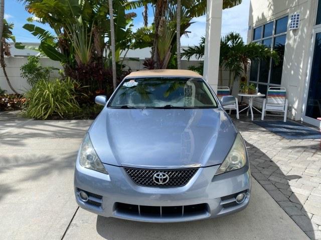 2007 Cosmic Blue Metallic /Ivory Toyota Camry Solara SLE LOW MILES 39,944 1 OWNER (4T1FA38P97U) with an 3.3L DOHC SMPI VVT-i 24-Valve V6 Engine engine, Automatic transmission, located at 4701 North Dixie Hwy, Pompano Beach, FL, 33064, (954) 422-2889, 26.240938, -80.123474 - OUR WEBPAGE FLORIDACARS1.COM HAS OVER 100 PHOTOS AND FREE CARFAX LINK 2007 Toyota Camry Solara SLE V6 1 OWNER Convertible 3.3L V6 F DOHC 24V Gasoline 29 MPG Front Wheel Drive Features ABS Brakes Air Conditioning Alloy Wheels AM/FM Stereo Automatic Transmission Auxiliary Audio Input Bluetooth Technol- Photo#2