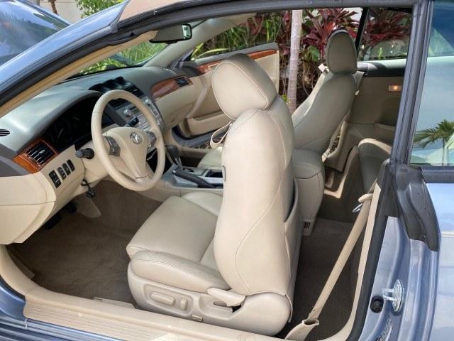 2007 Cosmic Blue Metallic /Ivory Toyota Camry Solara SLE LOW MILES 39,944 1 OWNER (4T1FA38P97U) with an 3.3L DOHC SMPI VVT-i 24-Valve V6 Engine engine, Automatic transmission, located at 4701 North Dixie Hwy, Pompano Beach, FL, 33064, (954) 422-2889, 26.240938, -80.123474 - OUR WEBPAGE FLORIDACARS1.COM HAS OVER 100 PHOTOS AND FREE CARFAX LINK 2007 Toyota Camry Solara SLE V6 1 OWNER Convertible 3.3L V6 F DOHC 24V Gasoline 29 MPG Front Wheel Drive Features ABS Brakes Air Conditioning Alloy Wheels AM/FM Stereo Automatic Transmission Auxiliary Audio Input Bluetooth Technol- Photo#13