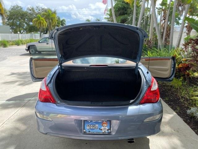 2007 Cosmic Blue Metallic /Ivory Toyota Camry Solara SLE LOW MILES 39,944 1 OWNER (4T1FA38P97U) with an 3.3L DOHC SMPI VVT-i 24-Valve V6 Engine engine, Automatic transmission, located at 4701 North Dixie Hwy, Pompano Beach, FL, 33064, (954) 422-2889, 26.240938, -80.123474 - OUR WEBPAGE FLORIDACARS1.COM HAS OVER 100 PHOTOS AND FREE CARFAX LINK 2007 Toyota Camry Solara SLE V6 1 OWNER Convertible 3.3L V6 F DOHC 24V Gasoline 29 MPG Front Wheel Drive Features ABS Brakes Air Conditioning Alloy Wheels AM/FM Stereo Automatic Transmission Auxiliary Audio Input Bluetooth Technol- Photo#15