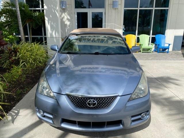 2007 Cosmic Blue Metallic /Ivory Toyota Camry Solara SLE LOW MILES 39,944 1 OWNER (4T1FA38P97U) with an 3.3L DOHC SMPI VVT-i 24-Valve V6 Engine engine, Automatic transmission, located at 4701 North Dixie Hwy, Pompano Beach, FL, 33064, (954) 422-2889, 26.240938, -80.123474 - OUR WEBPAGE FLORIDACARS1.COM HAS OVER 100 PHOTOS AND FREE CARFAX LINK 2007 Toyota Camry Solara SLE V6 1 OWNER Convertible 3.3L V6 F DOHC 24V Gasoline 29 MPG Front Wheel Drive Features ABS Brakes Air Conditioning Alloy Wheels AM/FM Stereo Automatic Transmission Auxiliary Audio Input Bluetooth Technol- Photo#28