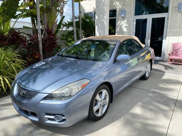 2007 Cosmic Blue Metallic /Ivory Toyota Camry Solara SLE LOW MILES 39,944 1 OWNER (4T1FA38P97U) with an 3.3L DOHC SMPI VVT-i 24-Valve V6 Engine engine, Automatic transmission, located at 4701 North Dixie Hwy, Pompano Beach, FL, 33064, (954) 422-2889, 26.240938, -80.123474 - OUR WEBPAGE FLORIDACARS1.COM HAS OVER 100 PHOTOS AND FREE CARFAX LINK 2007 Toyota Camry Solara SLE V6 1 OWNER Convertible 3.3L V6 F DOHC 24V Gasoline 29 MPG Front Wheel Drive Features ABS Brakes Air Conditioning Alloy Wheels AM/FM Stereo Automatic Transmission Auxiliary Audio Input Bluetooth Technol- Photo#32