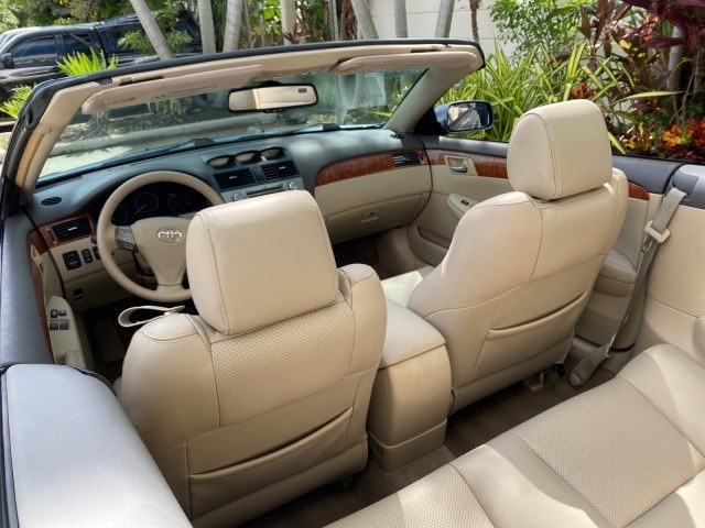 2007 Cosmic Blue Metallic /Ivory Toyota Camry Solara SLE LOW MILES 39,944 1 OWNER (4T1FA38P97U) with an 3.3L DOHC SMPI VVT-i 24-Valve V6 Engine engine, Automatic transmission, located at 4701 North Dixie Hwy, Pompano Beach, FL, 33064, (954) 422-2889, 26.240938, -80.123474 - OUR WEBPAGE FLORIDACARS1.COM HAS OVER 100 PHOTOS AND FREE CARFAX LINK 2007 Toyota Camry Solara SLE V6 1 OWNER Convertible 3.3L V6 F DOHC 24V Gasoline 29 MPG Front Wheel Drive Features ABS Brakes Air Conditioning Alloy Wheels AM/FM Stereo Automatic Transmission Auxiliary Audio Input Bluetooth Technol- Photo#49