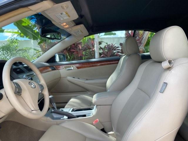 2007 Cosmic Blue Metallic /Ivory Toyota Camry Solara SLE LOW MILES 39,944 1 OWNER (4T1FA38P97U) with an 3.3L DOHC SMPI VVT-i 24-Valve V6 Engine engine, Automatic transmission, located at 4701 North Dixie Hwy, Pompano Beach, FL, 33064, (954) 422-2889, 26.240938, -80.123474 - OUR WEBPAGE FLORIDACARS1.COM HAS OVER 100 PHOTOS AND FREE CARFAX LINK 2007 Toyota Camry Solara SLE V6 1 OWNER Convertible 3.3L V6 F DOHC 24V Gasoline 29 MPG Front Wheel Drive Features ABS Brakes Air Conditioning Alloy Wheels AM/FM Stereo Automatic Transmission Auxiliary Audio Input Bluetooth Technol- Photo#64