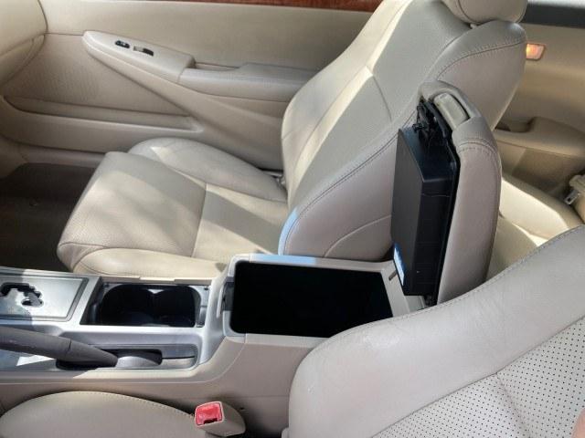 2007 Cosmic Blue Metallic /Ivory Toyota Camry Solara SLE LOW MILES 39,944 1 OWNER (4T1FA38P97U) with an 3.3L DOHC SMPI VVT-i 24-Valve V6 Engine engine, Automatic transmission, located at 4701 North Dixie Hwy, Pompano Beach, FL, 33064, (954) 422-2889, 26.240938, -80.123474 - OUR WEBPAGE FLORIDACARS1.COM HAS OVER 100 PHOTOS AND FREE CARFAX LINK 2007 Toyota Camry Solara SLE V6 1 OWNER Convertible 3.3L V6 F DOHC 24V Gasoline 29 MPG Front Wheel Drive Features ABS Brakes Air Conditioning Alloy Wheels AM/FM Stereo Automatic Transmission Auxiliary Audio Input Bluetooth Technol- Photo#87
