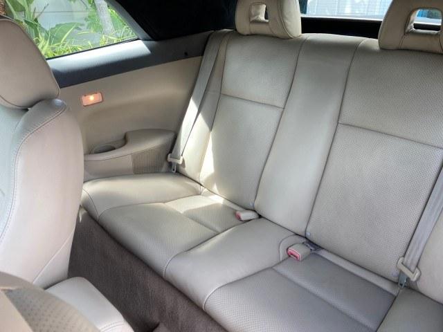 2007 Cosmic Blue Metallic /Ivory Toyota Camry Solara SLE LOW MILES 39,944 1 OWNER (4T1FA38P97U) with an 3.3L DOHC SMPI VVT-i 24-Valve V6 Engine engine, Automatic transmission, located at 4701 North Dixie Hwy, Pompano Beach, FL, 33064, (954) 422-2889, 26.240938, -80.123474 - OUR WEBPAGE FLORIDACARS1.COM HAS OVER 100 PHOTOS AND FREE CARFAX LINK 2007 Toyota Camry Solara SLE V6 1 OWNER Convertible 3.3L V6 F DOHC 24V Gasoline 29 MPG Front Wheel Drive Features ABS Brakes Air Conditioning Alloy Wheels AM/FM Stereo Automatic Transmission Auxiliary Audio Input Bluetooth Technol- Photo#96