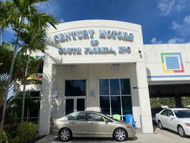 2007 Borrego Beige Metallic /Ivory Honda Civic Sdn LX LOW MILES 24,174 1 OWNER (1HGFA16547L) with an 1.8L SOHC MPFI 16-Valve i-VTEC I4 Engine engine, Automatic transmission, located at 4701 North Dixie Hwy, Pompano Beach, FL, 33064, (954) 422-2889, 26.240938, -80.123474 - OUR WEBPAGE FLORIDACARS1.COM HAS OVER 100 PHOTOS AND FREE CARFAX LINK 2007 Honda Civic LX 1 OWNER Sedan 4 DR 1.8L I4 F SOHC 16V Gasoline Front wheel drive Features ABS Brakes Air Conditioning AM/FM Stereo Automatic Transmission Auxiliary Audio Input CD Audio Cloth Seats Cruise Control Power Locks Po- Photo#0
