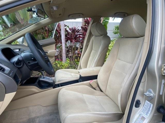 2007 Borrego Beige Metallic /Ivory Honda Civic Sdn LX LOW MILES 24,174 1 OWNER (1HGFA16547L) with an 1.8L SOHC MPFI 16-Valve i-VTEC I4 Engine engine, Automatic transmission, located at 4701 North Dixie Hwy, Pompano Beach, FL, 33064, (954) 422-2889, 26.240938, -80.123474 - OUR WEBPAGE FLORIDACARS1.COM HAS OVER 100 PHOTOS AND FREE CARFAX LINK 2007 Honda Civic LX 1 OWNER Sedan 4 DR 1.8L I4 F SOHC 16V Gasoline Front wheel drive Features ABS Brakes Air Conditioning AM/FM Stereo Automatic Transmission Auxiliary Audio Input CD Audio Cloth Seats Cruise Control Power Locks Po- Photo#10