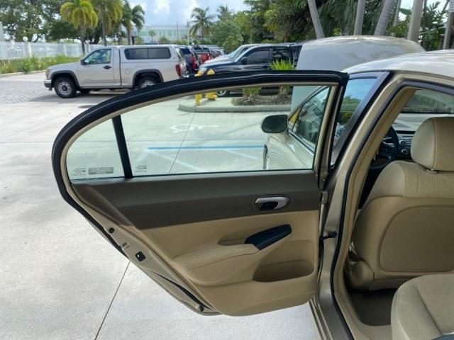 2007 Borrego Beige Metallic /Ivory Honda Civic Sdn LX LOW MILES 24,174 1 OWNER (1HGFA16547L) with an 1.8L SOHC MPFI 16-Valve i-VTEC I4 Engine engine, Automatic transmission, located at 4701 North Dixie Hwy, Pompano Beach, FL, 33064, (954) 422-2889, 26.240938, -80.123474 - OUR WEBPAGE FLORIDACARS1.COM HAS OVER 100 PHOTOS AND FREE CARFAX LINK 2007 Honda Civic LX 1 OWNER Sedan 4 DR 1.8L I4 F SOHC 16V Gasoline Front wheel drive Features ABS Brakes Air Conditioning AM/FM Stereo Automatic Transmission Auxiliary Audio Input CD Audio Cloth Seats Cruise Control Power Locks Po- Photo#13