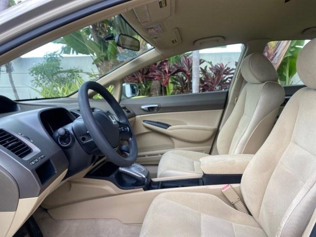 2007 Borrego Beige Metallic /Ivory Honda Civic Sdn LX LOW MILES 24,174 1 OWNER (1HGFA16547L) with an 1.8L SOHC MPFI 16-Valve i-VTEC I4 Engine engine, Automatic transmission, located at 4701 North Dixie Hwy, Pompano Beach, FL, 33064, (954) 422-2889, 26.240938, -80.123474 - OUR WEBPAGE FLORIDACARS1.COM HAS OVER 100 PHOTOS AND FREE CARFAX LINK 2007 Honda Civic LX 1 OWNER Sedan 4 DR 1.8L I4 F SOHC 16V Gasoline Front wheel drive Features ABS Brakes Air Conditioning AM/FM Stereo Automatic Transmission Auxiliary Audio Input CD Audio Cloth Seats Cruise Control Power Locks Po- Photo#44