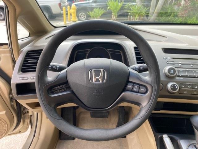 2007 Borrego Beige Metallic /Ivory Honda Civic Sdn LX LOW MILES 24,174 1 OWNER (1HGFA16547L) with an 1.8L SOHC MPFI 16-Valve i-VTEC I4 Engine engine, Automatic transmission, located at 4701 North Dixie Hwy, Pompano Beach, FL, 33064, (954) 422-2889, 26.240938, -80.123474 - OUR WEBPAGE FLORIDACARS1.COM HAS OVER 100 PHOTOS AND FREE CARFAX LINK 2007 Honda Civic LX 1 OWNER Sedan 4 DR 1.8L I4 F SOHC 16V Gasoline Front wheel drive Features ABS Brakes Air Conditioning AM/FM Stereo Automatic Transmission Auxiliary Audio Input CD Audio Cloth Seats Cruise Control Power Locks Po- Photo#48