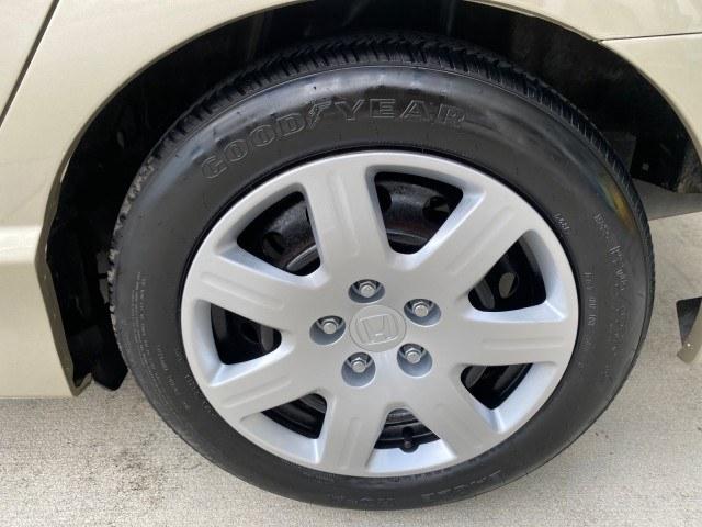 2007 Borrego Beige Metallic /Ivory Honda Civic Sdn LX LOW MILES 24,174 1 OWNER (1HGFA16547L) with an 1.8L SOHC MPFI 16-Valve i-VTEC I4 Engine engine, Automatic transmission, located at 4701 North Dixie Hwy, Pompano Beach, FL, 33064, (954) 422-2889, 26.240938, -80.123474 - OUR WEBPAGE FLORIDACARS1.COM HAS OVER 100 PHOTOS AND FREE CARFAX LINK 2007 Honda Civic LX 1 OWNER Sedan 4 DR 1.8L I4 F SOHC 16V Gasoline Front wheel drive Features ABS Brakes Air Conditioning AM/FM Stereo Automatic Transmission Auxiliary Audio Input CD Audio Cloth Seats Cruise Control Power Locks Po- Photo#87