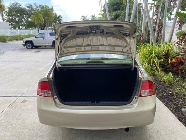2007 Borrego Beige Metallic /Ivory Honda Civic Sdn LX LOW MILES 24,174 1 OWNER (1HGFA16547L) with an 1.8L SOHC MPFI 16-Valve i-VTEC I4 Engine engine, Automatic transmission, located at 4701 North Dixie Hwy, Pompano Beach, FL, 33064, (954) 422-2889, 26.240938, -80.123474 - OUR WEBPAGE FLORIDACARS1.COM HAS OVER 100 PHOTOS AND FREE CARFAX LINK 2007 Honda Civic LX 1 OWNER Sedan 4 DR 1.8L I4 F SOHC 16V Gasoline Front wheel drive Features ABS Brakes Air Conditioning AM/FM Stereo Automatic Transmission Auxiliary Audio Input CD Audio Cloth Seats Cruise Control Power Locks Po- Photo#95