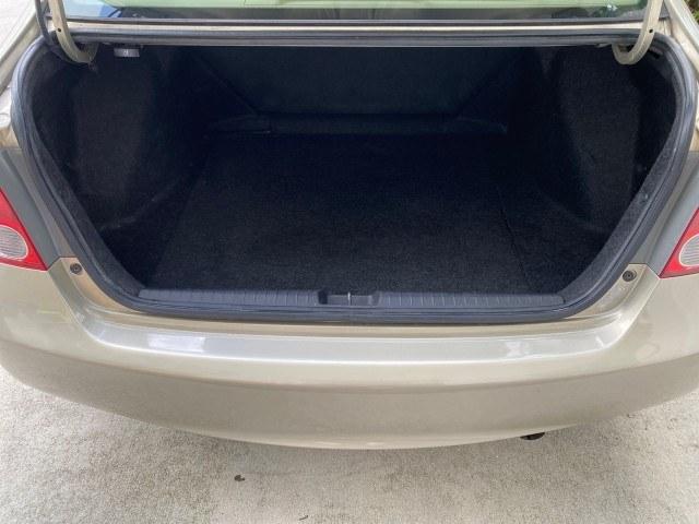 2007 Borrego Beige Metallic /Ivory Honda Civic Sdn LX LOW MILES 24,174 1 OWNER (1HGFA16547L) with an 1.8L SOHC MPFI 16-Valve i-VTEC I4 Engine engine, Automatic transmission, located at 4701 North Dixie Hwy, Pompano Beach, FL, 33064, (954) 422-2889, 26.240938, -80.123474 - OUR WEBPAGE FLORIDACARS1.COM HAS OVER 100 PHOTOS AND FREE CARFAX LINK 2007 Honda Civic LX 1 OWNER Sedan 4 DR 1.8L I4 F SOHC 16V Gasoline Front wheel drive Features ABS Brakes Air Conditioning AM/FM Stereo Automatic Transmission Auxiliary Audio Input CD Audio Cloth Seats Cruise Control Power Locks Po- Photo#96