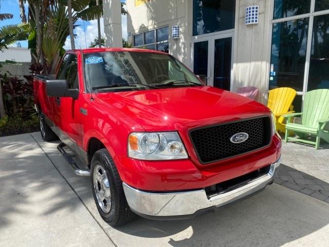 2005 Bright Red /Tan Ford F-150 XLT LOW MILES 78,118 (1FTRF12W25N) with an 4.6L EFI V8 Engine engine, Automatic transmission, located at 4701 North Dixie Hwy, Pompano Beach, FL, 33064, (954) 422-2889, 26.240938, -80.123474 - OUR WEBPAGE FLORIDACARS1.COM HAS OVER 100 PHOTOS AND FREE CARFAX LINK 2005 Ford F-150 XLT Pickup 4.6L V8 F SOHC Gasoline 19 MPG Rear Wheel Drive Features ABS Brakes Air Conditioning AM/FM Stereo Automatic Transmission Bed Cover Bed Liner CD Audio Cloth Seats Cruise Control Long Bed Power Locks Power- Photo#1