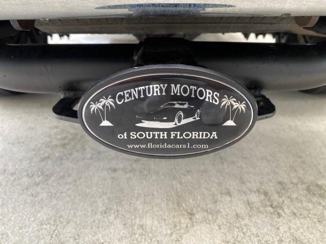 2005 Bright Red /Tan Ford F-150 XLT LOW MILES 78,118 (1FTRF12W25N) with an 4.6L EFI V8 Engine engine, Automatic transmission, located at 4701 North Dixie Hwy, Pompano Beach, FL, 33064, (954) 422-2889, 26.240938, -80.123474 - OUR WEBPAGE FLORIDACARS1.COM HAS OVER 100 PHOTOS AND FREE CARFAX LINK 2005 Ford F-150 XLT Pickup 4.6L V8 F SOHC Gasoline 19 MPG Rear Wheel Drive Features ABS Brakes Air Conditioning AM/FM Stereo Automatic Transmission Bed Cover Bed Liner CD Audio Cloth Seats Cruise Control Long Bed Power Locks Power- Photo#82
