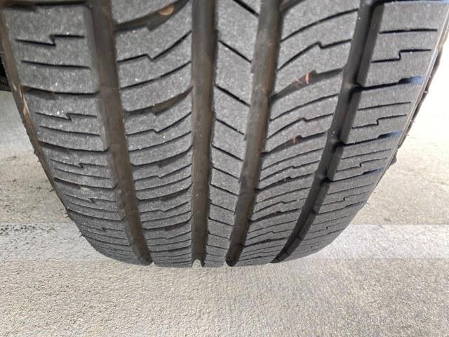 2005 Mineral Gray Metallic /Med Slate Gray Dodge Dakota SLT LOW MILES 70,362 4WD (1D7HW42K55S) with an 3.7L V6 Magnum Engine engine, Automatic transmission, located at 4701 North Dixie Hwy, Pompano Beach, FL, 33064, (954) 422-2889, 26.240938, -80.123474 - OUR WEBPAGE FLORIDACARS1.COM HAS OVER 100 PHOTOS AND FREE CARFAX LINK 2005 Dodge Dakota SLT Club Cab Pickup 3.7L V6 F Gasoline 20 MPG Rear Wheel Drive w/ 4X4 Features 4WD/AWD ABS Brakes Air Conditioning Alloy Wheels AM/FM Stereo Automatic Transmission Bed Cover Bed Liner CD Audio Cloth Seats Cruise- Photo#20