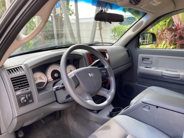 2005 Mineral Gray Metallic /Med Slate Gray Dodge Dakota SLT LOW MILES 70,362 4WD (1D7HW42K55S) with an 3.7L V6 Magnum Engine engine, Automatic transmission, located at 4701 North Dixie Hwy, Pompano Beach, FL, 33064, (954) 422-2889, 26.240938, -80.123474 - OUR WEBPAGE FLORIDACARS1.COM HAS OVER 100 PHOTOS AND FREE CARFAX LINK 2005 Dodge Dakota SLT Club Cab Pickup 3.7L V6 F Gasoline 20 MPG Rear Wheel Drive w/ 4X4 Features 4WD/AWD ABS Brakes Air Conditioning Alloy Wheels AM/FM Stereo Automatic Transmission Bed Cover Bed Liner CD Audio Cloth Seats Cruise- Photo#48