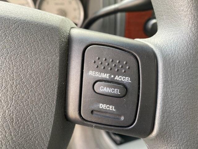 2005 Mineral Gray Metallic /Med Slate Gray Dodge Dakota SLT LOW MILES 70,362 4WD (1D7HW42K55S) with an 3.7L V6 Magnum Engine engine, Automatic transmission, located at 4701 North Dixie Hwy, Pompano Beach, FL, 33064, (954) 422-2889, 26.240938, -80.123474 - OUR WEBPAGE FLORIDACARS1.COM HAS OVER 100 PHOTOS AND FREE CARFAX LINK 2005 Dodge Dakota SLT Club Cab Pickup 3.7L V6 F Gasoline 20 MPG Rear Wheel Drive w/ 4X4 Features 4WD/AWD ABS Brakes Air Conditioning Alloy Wheels AM/FM Stereo Automatic Transmission Bed Cover Bed Liner CD Audio Cloth Seats Cruise- Photo#51