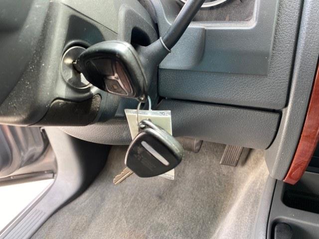 2005 Mineral Gray Metallic /Med Slate Gray Dodge Dakota SLT LOW MILES 70,362 4WD (1D7HW42K55S) with an 3.7L V6 Magnum Engine engine, Automatic transmission, located at 4701 North Dixie Hwy, Pompano Beach, FL, 33064, (954) 422-2889, 26.240938, -80.123474 - OUR WEBPAGE FLORIDACARS1.COM HAS OVER 100 PHOTOS AND FREE CARFAX LINK 2005 Dodge Dakota SLT Club Cab Pickup 3.7L V6 F Gasoline 20 MPG Rear Wheel Drive w/ 4X4 Features 4WD/AWD ABS Brakes Air Conditioning Alloy Wheels AM/FM Stereo Automatic Transmission Bed Cover Bed Liner CD Audio Cloth Seats Cruise- Photo#56