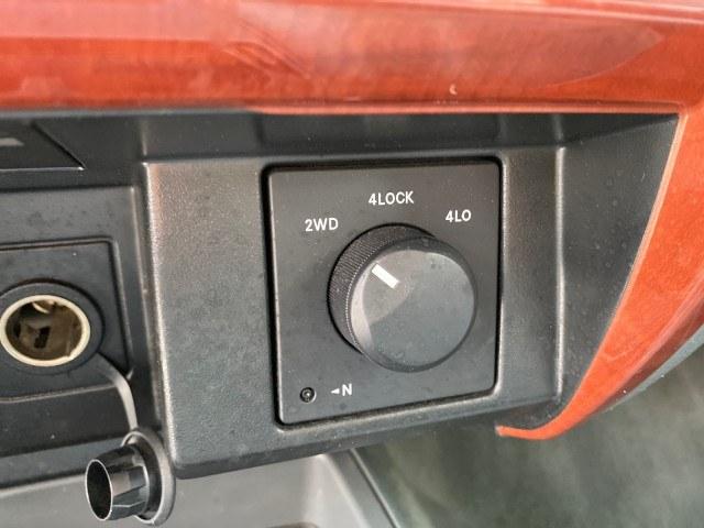 2005 Mineral Gray Metallic /Med Slate Gray Dodge Dakota SLT LOW MILES 70,362 4WD (1D7HW42K55S) with an 3.7L V6 Magnum Engine engine, Automatic transmission, located at 4701 North Dixie Hwy, Pompano Beach, FL, 33064, (954) 422-2889, 26.240938, -80.123474 - OUR WEBPAGE FLORIDACARS1.COM HAS OVER 100 PHOTOS AND FREE CARFAX LINK 2005 Dodge Dakota SLT Club Cab Pickup 3.7L V6 F Gasoline 20 MPG Rear Wheel Drive w/ 4X4 Features 4WD/AWD ABS Brakes Air Conditioning Alloy Wheels AM/FM Stereo Automatic Transmission Bed Cover Bed Liner CD Audio Cloth Seats Cruise- Photo#64