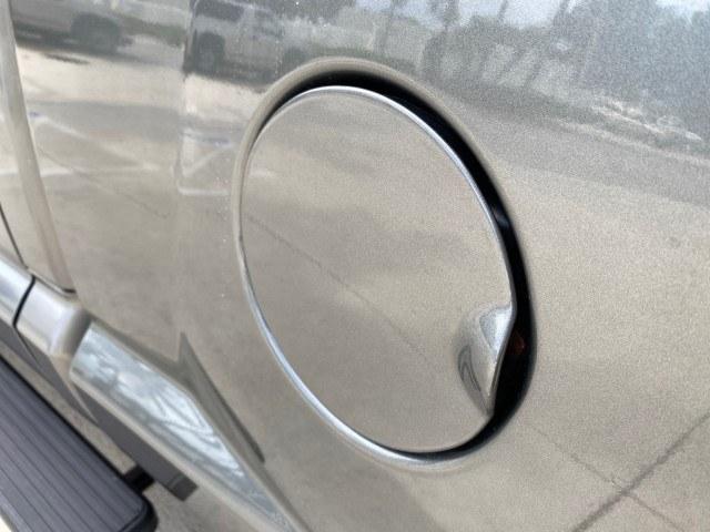 2005 Mineral Gray Metallic /Med Slate Gray Dodge Dakota SLT LOW MILES 70,362 4WD (1D7HW42K55S) with an 3.7L V6 Magnum Engine engine, Automatic transmission, located at 4701 North Dixie Hwy, Pompano Beach, FL, 33064, (954) 422-2889, 26.240938, -80.123474 - OUR WEBPAGE FLORIDACARS1.COM HAS OVER 100 PHOTOS AND FREE CARFAX LINK 2005 Dodge Dakota SLT Club Cab Pickup 3.7L V6 F Gasoline 20 MPG Rear Wheel Drive w/ 4X4 Features 4WD/AWD ABS Brakes Air Conditioning Alloy Wheels AM/FM Stereo Automatic Transmission Bed Cover Bed Liner CD Audio Cloth Seats Cruise- Photo#85
