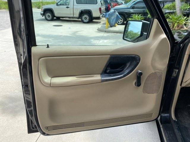 2007 Black /Med Pebble Tan Ford Ranger STX LOW MILES 61,096 1 OWNER (1FTYR10D87P) with an 2.3L DOHC 16-Valve I4 Engine engine, Manual transmission, located at 4701 North Dixie Hwy, Pompano Beach, FL, 33064, (954) 422-2889, 26.240938, -80.123474 - OUR WEBPAGE FLORIDACARS1.COM HAS OVER 100 PHOTOS AND FREE CARFAX LINK 2007 Ford Ranger STX 1 OWNER Pickup 2.3L 4 F Gasoline Rear Wheel Drive Features ABS Brakes Air Conditioning AM/FM Stereo CD Audio Manual Transmission Vinyl Seats 2007 Ford Ranger STX with only 61,092 miles, 1 owner, and a manual t- Photo#42