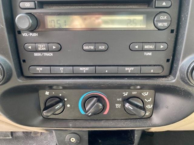 2007 Black /Med Pebble Tan Ford Ranger STX LOW MILES 61,096 1 OWNER (1FTYR10D87P) with an 2.3L DOHC 16-Valve I4 Engine engine, Manual transmission, located at 4701 North Dixie Hwy, Pompano Beach, FL, 33064, (954) 422-2889, 26.240938, -80.123474 - OUR WEBPAGE FLORIDACARS1.COM HAS OVER 100 PHOTOS AND FREE CARFAX LINK 2007 Ford Ranger STX 1 OWNER Pickup 2.3L 4 F Gasoline Rear Wheel Drive Features ABS Brakes Air Conditioning AM/FM Stereo CD Audio Manual Transmission Vinyl Seats 2007 Ford Ranger STX with only 61,092 miles, 1 owner, and a manual t- Photo#59