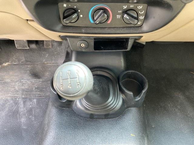 2007 Black /Med Pebble Tan Ford Ranger STX LOW MILES 61,096 1 OWNER (1FTYR10D87P) with an 2.3L DOHC 16-Valve I4 Engine engine, Manual transmission, located at 4701 North Dixie Hwy, Pompano Beach, FL, 33064, (954) 422-2889, 26.240938, -80.123474 - OUR WEBPAGE FLORIDACARS1.COM HAS OVER 100 PHOTOS AND FREE CARFAX LINK 2007 Ford Ranger STX 1 OWNER Pickup 2.3L 4 F Gasoline Rear Wheel Drive Features ABS Brakes Air Conditioning AM/FM Stereo CD Audio Manual Transmission Vinyl Seats 2007 Ford Ranger STX with only 61,092 miles, 1 owner, and a manual t- Photo#61