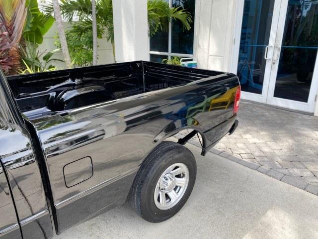 2007 Black /Med Pebble Tan Ford Ranger STX LOW MILES 61,096 1 OWNER (1FTYR10D87P) with an 2.3L DOHC 16-Valve I4 Engine engine, Manual transmission, located at 4701 North Dixie Hwy, Pompano Beach, FL, 33064, (954) 422-2889, 26.240938, -80.123474 - OUR WEBPAGE FLORIDACARS1.COM HAS OVER 100 PHOTOS AND FREE CARFAX LINK 2007 Ford Ranger STX 1 OWNER Pickup 2.3L 4 F Gasoline Rear Wheel Drive Features ABS Brakes Air Conditioning AM/FM Stereo CD Audio Manual Transmission Vinyl Seats 2007 Ford Ranger STX with only 61,092 miles, 1 owner, and a manual t- Photo#79