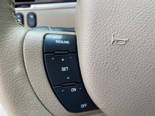 2010 Vibrant White /Light Camel Lincoln Town Car Signature Limited LOW MILES 47,515 (2LNBL8CV3AX) with an 4.6L SOHC EFI V8 FFV Engine engine, Automatic transmission, located at 4701 North Dixie Hwy, Pompano Beach, FL, 33064, (954) 422-2889, 26.240938, -80.123474 - OUR WEBPAGE FLORIDACARS1.COM HAS OVER 100 PHOTOS AND FREE CARFAX LINK 2010 Lincoln Town Car Signature Limited Sedan 4 DR 4.6L V8 F SOHC 16V Flex Fuel 24 MPG Rear Wheel Drive Features ABS Brakes Air Conditioning Alloy Wheels AM/FM Stereo Automatic Transmission CD Audio Cruise Control Flex Fuel Vehicl- Photo#51