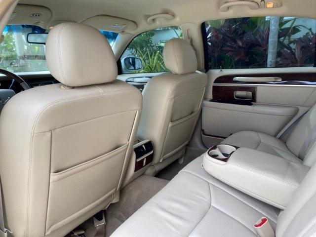2010 Vibrant White /Light Camel Lincoln Town Car Signature Limited LOW MILES 47,515 (2LNBL8CV3AX) with an 4.6L SOHC EFI V8 FFV Engine engine, Automatic transmission, located at 4701 North Dixie Hwy, Pompano Beach, FL, 33064, (954) 422-2889, 26.240938, -80.123474 - OUR WEBPAGE FLORIDACARS1.COM HAS OVER 100 PHOTOS AND FREE CARFAX LINK 2010 Lincoln Town Car Signature Limited Sedan 4 DR 4.6L V8 F SOHC 16V Flex Fuel 24 MPG Rear Wheel Drive Features ABS Brakes Air Conditioning Alloy Wheels AM/FM Stereo Automatic Transmission CD Audio Cruise Control Flex Fuel Vehicl- Photo#82