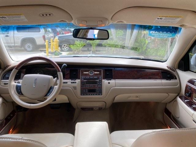 2010 Vibrant White /Light Camel Lincoln Town Car Signature Limited LOW MILES 47,515 (2LNBL8CV3AX) with an 4.6L SOHC EFI V8 FFV Engine engine, Automatic transmission, located at 4701 North Dixie Hwy, Pompano Beach, FL, 33064, (954) 422-2889, 26.240938, -80.123474 - OUR WEBPAGE FLORIDACARS1.COM HAS OVER 100 PHOTOS AND FREE CARFAX LINK 2010 Lincoln Town Car Signature Limited Sedan 4 DR 4.6L V8 F SOHC 16V Flex Fuel 24 MPG Rear Wheel Drive Features ABS Brakes Air Conditioning Alloy Wheels AM/FM Stereo Automatic Transmission CD Audio Cruise Control Flex Fuel Vehicl- Photo#84