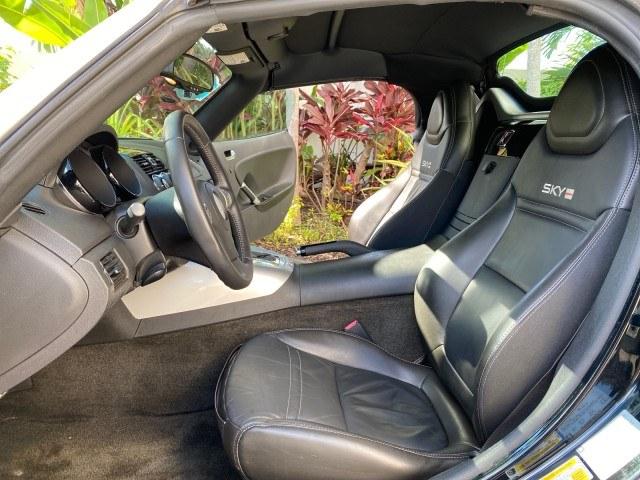2009 Black Onyx /Black Saturn Sky Red Line TURBO LOW MILES 56,207 (1G8MT35X09Y) with an Turbocharged And Intercooled Ecotec 2.0L VVT DOHC 4-Cyl Aluminum Engine engine, Automatic transmission, located at 4701 North Dixie Hwy, Pompano Beach, FL, 33064, (954) 422-2889, 26.240938, -80.123474 - OUR WEBPAGE FLORIDACARS1.COM HAS OVER 100 PHOTOS AND FREE CARFAX LINK 2009 Saturn SKY Red Line Convertible 2.0L I4 F DOHC 16V Gasoline 31 MPG Rear Wheel Drive Features ABS Brakes Air Conditioning Alloy Wheels AM/FM Stereo Automatic Transmission CD Audio Leather Seats Cruise Control Power Locks Power- Photo#10