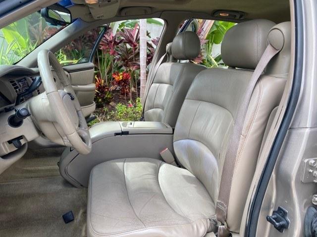 2000 Light Bronzemist Metallic /Taupe Buick Park Avenue Ultra LOW MILES 72,419 (1G4CU5416Y4) with an 3.8L SFI V6 3800 Series II Supercharged Engine engine, Automatic transmission, located at 4701 North Dixie Hwy, Pompano Beach, FL, 33064, (954) 422-2889, 26.240938, -80.123474 - OUR WEBPAGE FLORIDACARS1.COM HAS OVER 100 PHOTOS AND FREE CARFAX LINK 2000 Buick Park Avenue Ultra Sedan 4 DR 3.8L V6 F Gasoline 27 MPG Front Wheel Drive Features ABS Brakes Air Conditioning Alloy Wheels AM/FM Stereo Automatic Transmission Cassette Player CD Audio Cruise Control Front Seat Heaters L- Photo#10