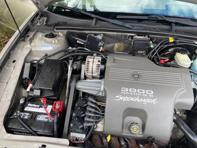 2000 Light Bronzemist Metallic /Taupe Buick Park Avenue Ultra LOW MILES 72,419 (1G4CU5416Y4) with an 3.8L SFI V6 3800 Series II Supercharged Engine engine, Automatic transmission, located at 4701 North Dixie Hwy, Pompano Beach, FL, 33064, (954) 422-2889, 26.240938, -80.123474 - OUR WEBPAGE FLORIDACARS1.COM HAS OVER 100 PHOTOS AND FREE CARFAX LINK 2000 Buick Park Avenue Ultra Sedan 4 DR 3.8L V6 F Gasoline 27 MPG Front Wheel Drive Features ABS Brakes Air Conditioning Alloy Wheels AM/FM Stereo Automatic Transmission Cassette Player CD Audio Cruise Control Front Seat Heaters L- Photo#24