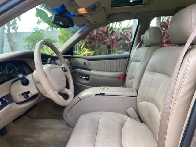 2000 Light Bronzemist Metallic /Taupe Buick Park Avenue Ultra LOW MILES 72,419 (1G4CU5416Y4) with an 3.8L SFI V6 3800 Series II Supercharged Engine engine, Automatic transmission, located at 4701 North Dixie Hwy, Pompano Beach, FL, 33064, (954) 422-2889, 26.240938, -80.123474 - OUR WEBPAGE FLORIDACARS1.COM HAS OVER 100 PHOTOS AND FREE CARFAX LINK 2000 Buick Park Avenue Ultra Sedan 4 DR 3.8L V6 F Gasoline 27 MPG Front Wheel Drive Features ABS Brakes Air Conditioning Alloy Wheels AM/FM Stereo Automatic Transmission Cassette Player CD Audio Cruise Control Front Seat Heaters L- Photo#43