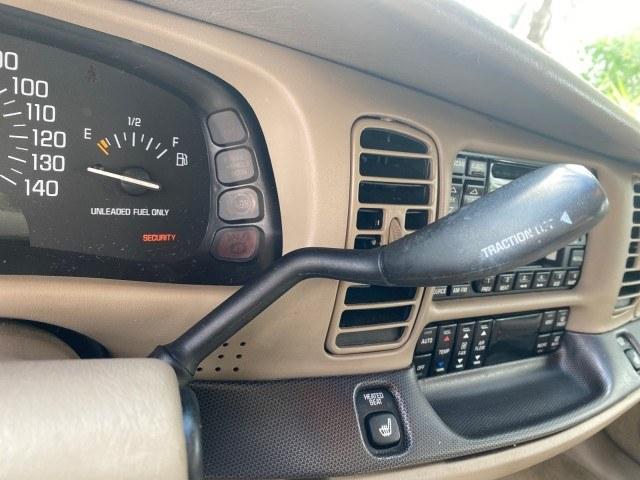2000 Light Bronzemist Metallic /Taupe Buick Park Avenue Ultra LOW MILES 72,419 (1G4CU5416Y4) with an 3.8L SFI V6 3800 Series II Supercharged Engine engine, Automatic transmission, located at 4701 North Dixie Hwy, Pompano Beach, FL, 33064, (954) 422-2889, 26.240938, -80.123474 - OUR WEBPAGE FLORIDACARS1.COM HAS OVER 100 PHOTOS AND FREE CARFAX LINK 2000 Buick Park Avenue Ultra Sedan 4 DR 3.8L V6 F Gasoline 27 MPG Front Wheel Drive Features ABS Brakes Air Conditioning Alloy Wheels AM/FM Stereo Automatic Transmission Cassette Player CD Audio Cruise Control Front Seat Heaters L- Photo#50