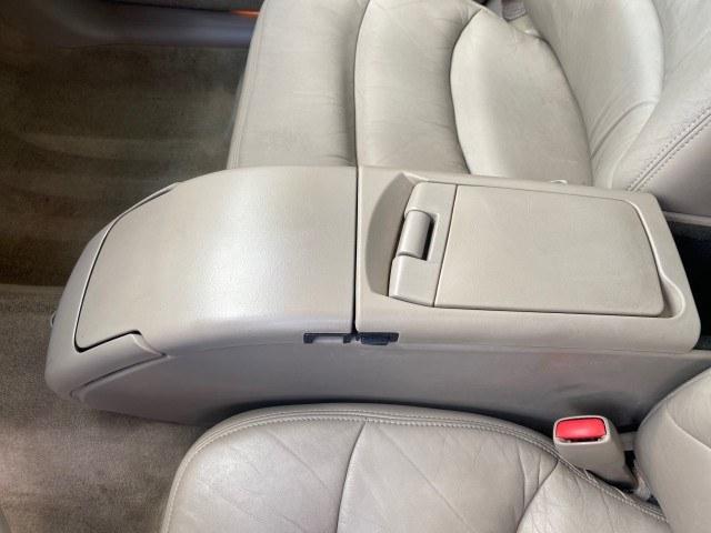 2000 Light Bronzemist Metallic /Taupe Buick Park Avenue Ultra LOW MILES 72,419 (1G4CU5416Y4) with an 3.8L SFI V6 3800 Series II Supercharged Engine engine, Automatic transmission, located at 4701 North Dixie Hwy, Pompano Beach, FL, 33064, (954) 422-2889, 26.240938, -80.123474 - OUR WEBPAGE FLORIDACARS1.COM HAS OVER 100 PHOTOS AND FREE CARFAX LINK 2000 Buick Park Avenue Ultra Sedan 4 DR 3.8L V6 F Gasoline 27 MPG Front Wheel Drive Features ABS Brakes Air Conditioning Alloy Wheels AM/FM Stereo Automatic Transmission Cassette Player CD Audio Cruise Control Front Seat Heaters L- Photo#64